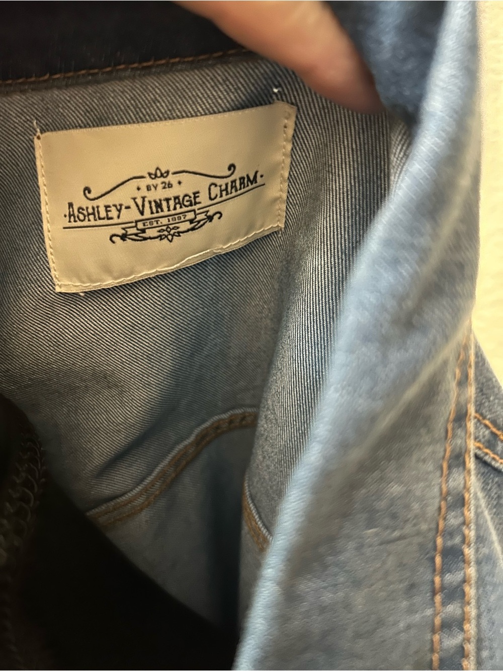 Ashley By 26 International Blue Denim Jacket - Picture 6 of 7